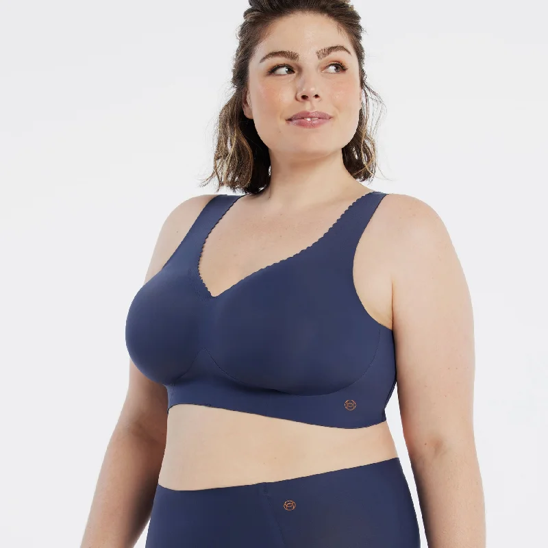 moisture-wicking sports braEvelyn Bra Navy