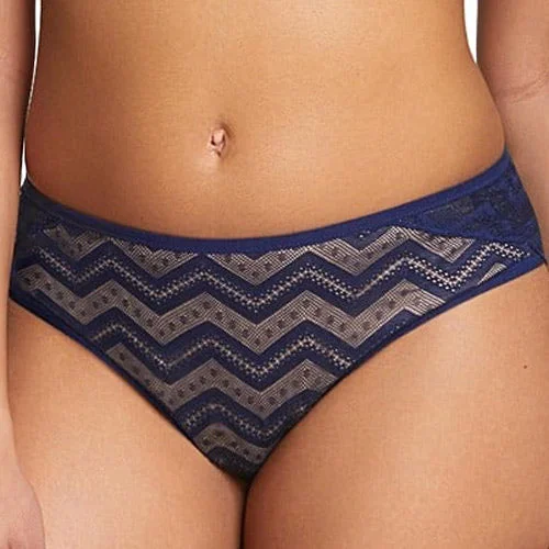 seamless panties with a concealed waistband and moisture-wicking finish for all-day wearRoyce Zahra Brief - Navy