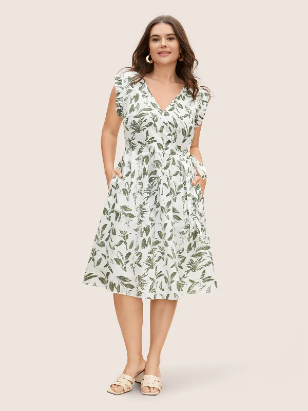 Women's Sweetheart Collar DressesFloral Print Wrap Ruffle Cap Sleeve Dress