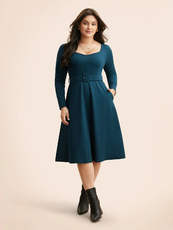 Women's Sweetheart Collar DressesSolid Heart Neckline Belted Dress