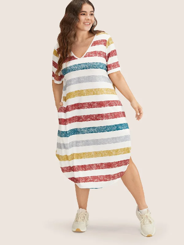 Women's Low-Neck DressesStriped Contrast Arc Hem V Neck Pocket Dress